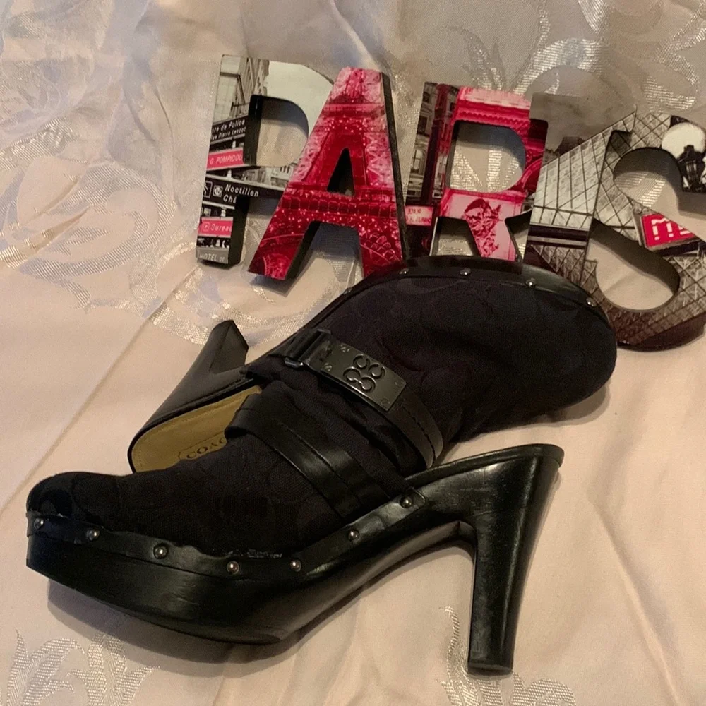 COACH clogs black size: 10 in good worn condition with signs of wear and repair. - Picture 10 of 12